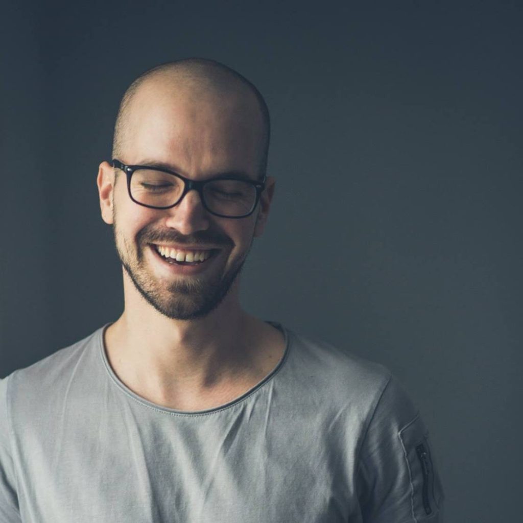 Modernjóga Modern jóga Debrecen oktató